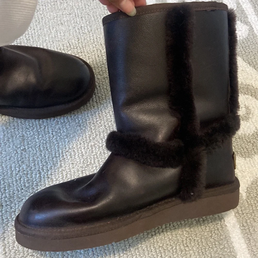 UGG Boots - Picture 6 of 10